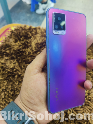 Vivo V20